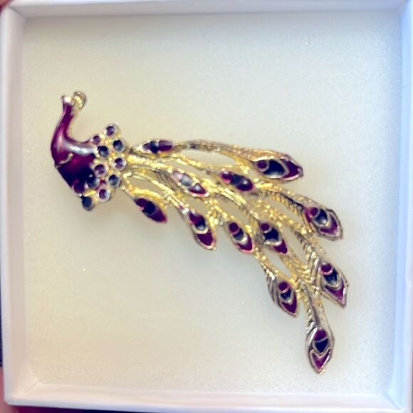Vintage Enamel Gold Tone Peacock Bird  Burgundy Red Black Brooch Pin Unique - Picture 1 of 6